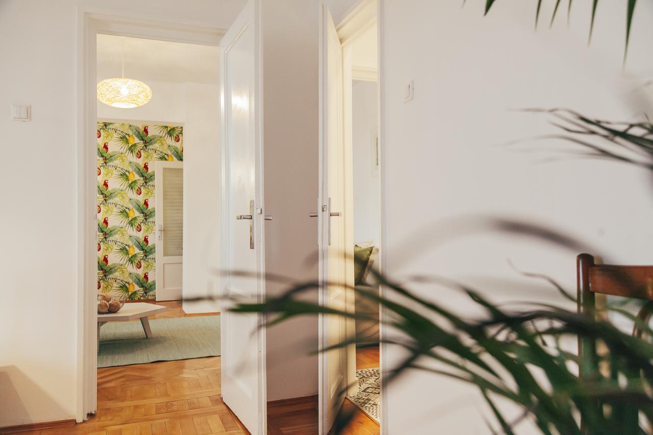 Old Town View Apartment Bucharest Luaran gambar