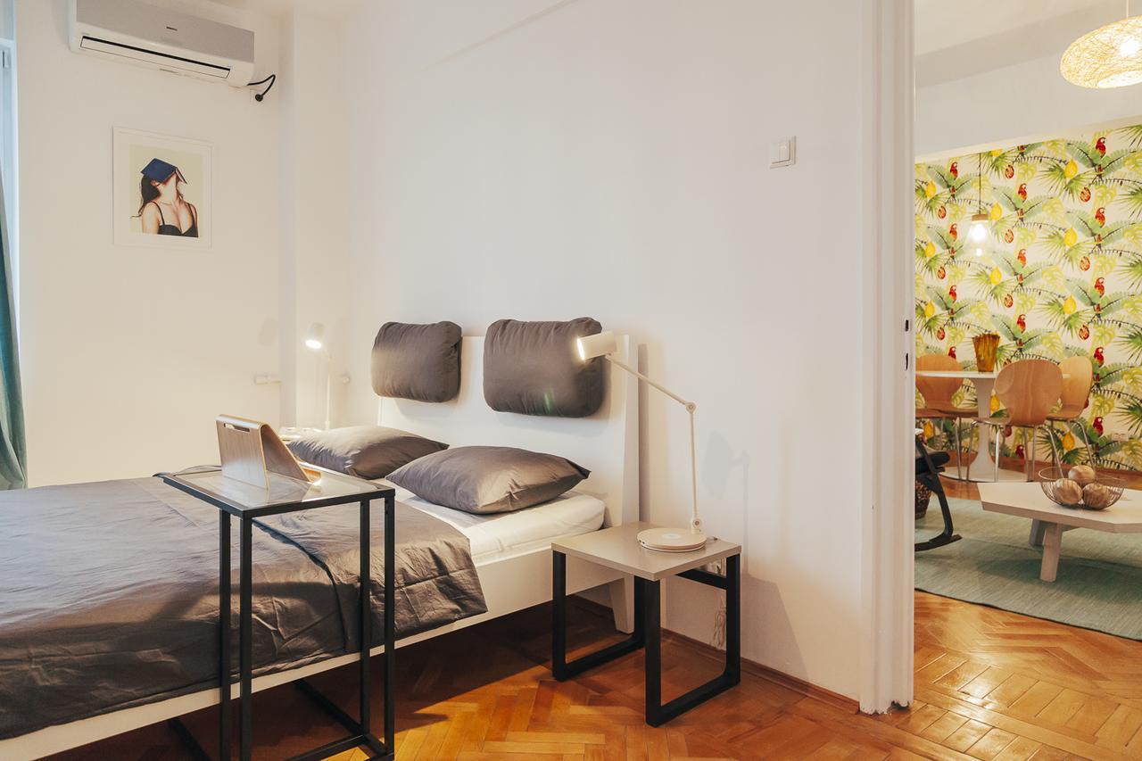Old Town View Apartment Bucharest Luaran gambar