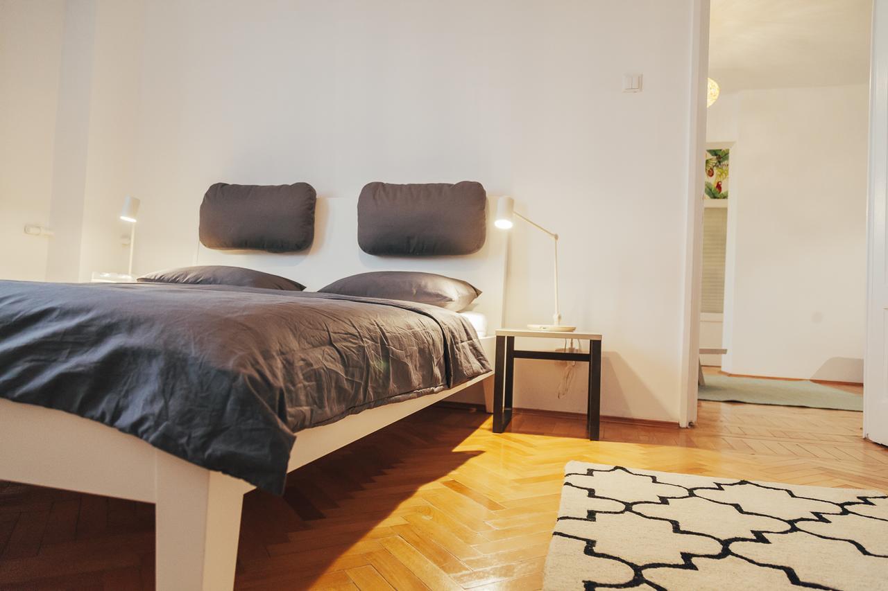 Old Town View Apartment Bucharest Luaran gambar